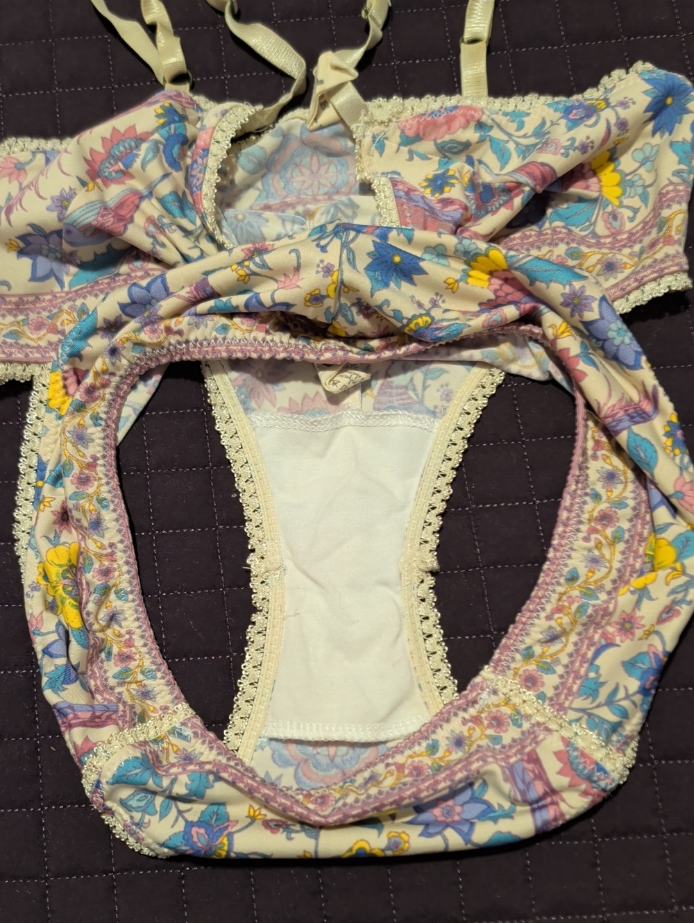 Spell Lovebird Intimates Set - Picture 5 of 5